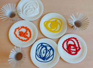 MOTYLKI MALUJĄ FAJERWERKI