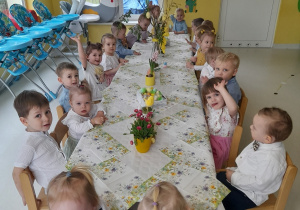 Jedna z grup w oczekiwaniu na świąteczne śniadanko.