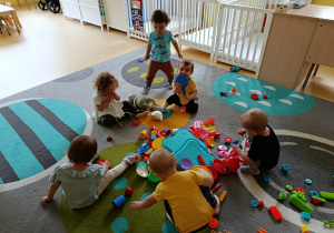 Bawiące się dzieci