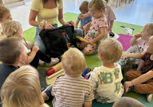 Zabawy muzyczne z intrumentami