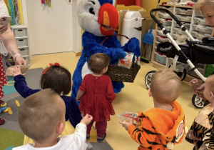 Zabawy taneczne na balu karnawałowymy